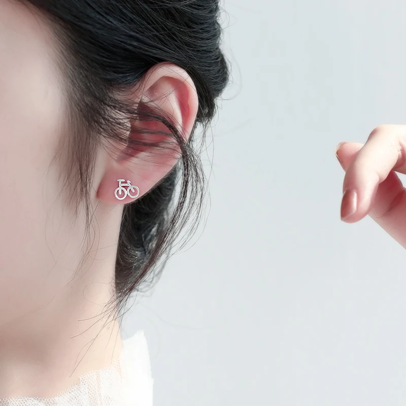 Женские серьги-гвоздики из серебра 925 пробы в стиле панк