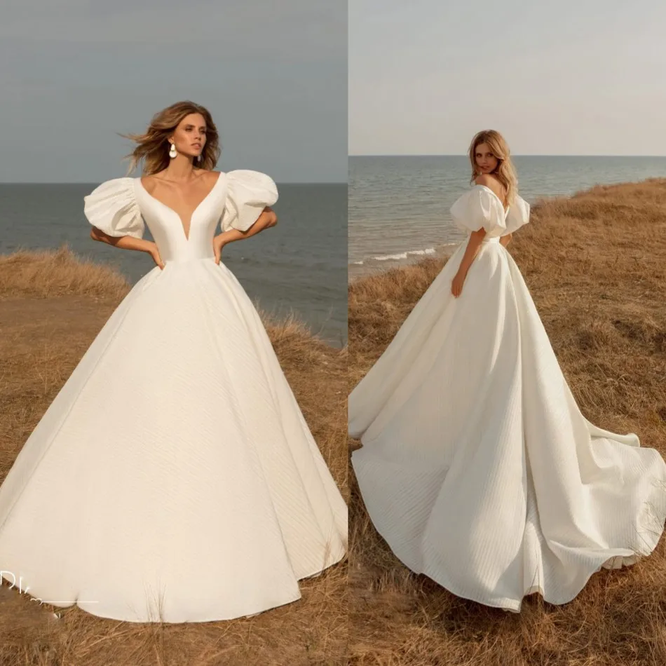

Modest 2020 Satin Wedding Dresses V Neck Short Sleeve A Line Bridal Gown Boho Country Wedding Dress Robes De Mariée