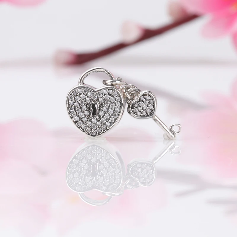 Браслет-цепочка из серебра 925 пробы с замком Сердце Любви