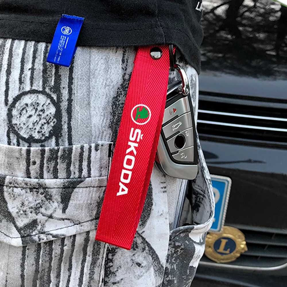 1 шт. брелок для автомобиля подвеска Skoda A5 VII Yeti Roomster Octavia Rapid Fabia Superb Kodiaq Scala Karoq Kamiq |