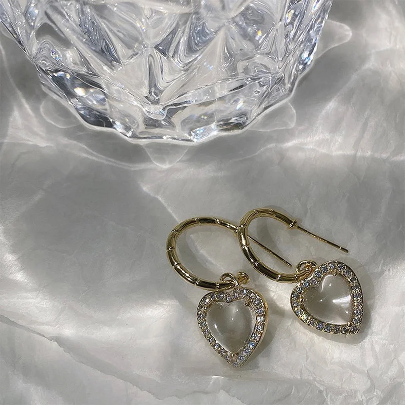 

Origin Summer Resin Love Heart Cubic Zircon Hoop Earring for Women Girls Black White Shiny Gold Metal Earring Jewelry Pendientes