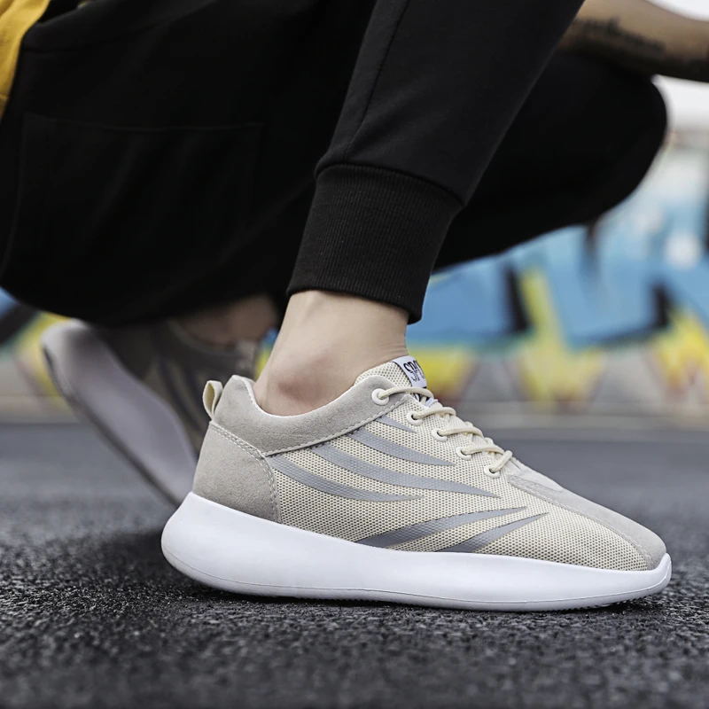 

Summer Fashion New Running Shoes Men's Tide Shoes Korean Version of Breathable Sports Casual Shoes Outdoor Lightweight Shoes