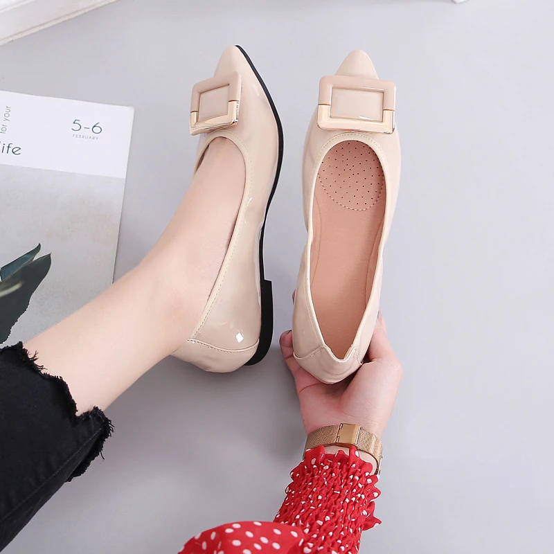 Летние новые модные тонкие туфли женские водонепроницаемые Мокасины с острым