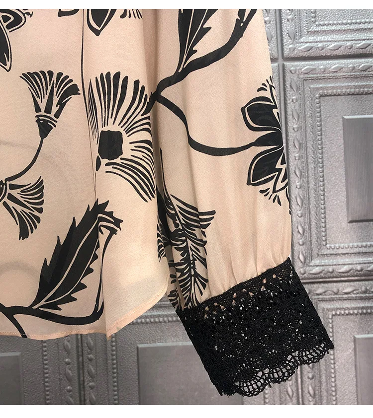 

Silk Tops Fashion Blouses 2021 Spring Summer Clothes Woman V-Neck Vintage Floral Print Lace Patchwork Long Sleeve Silk Tops XL