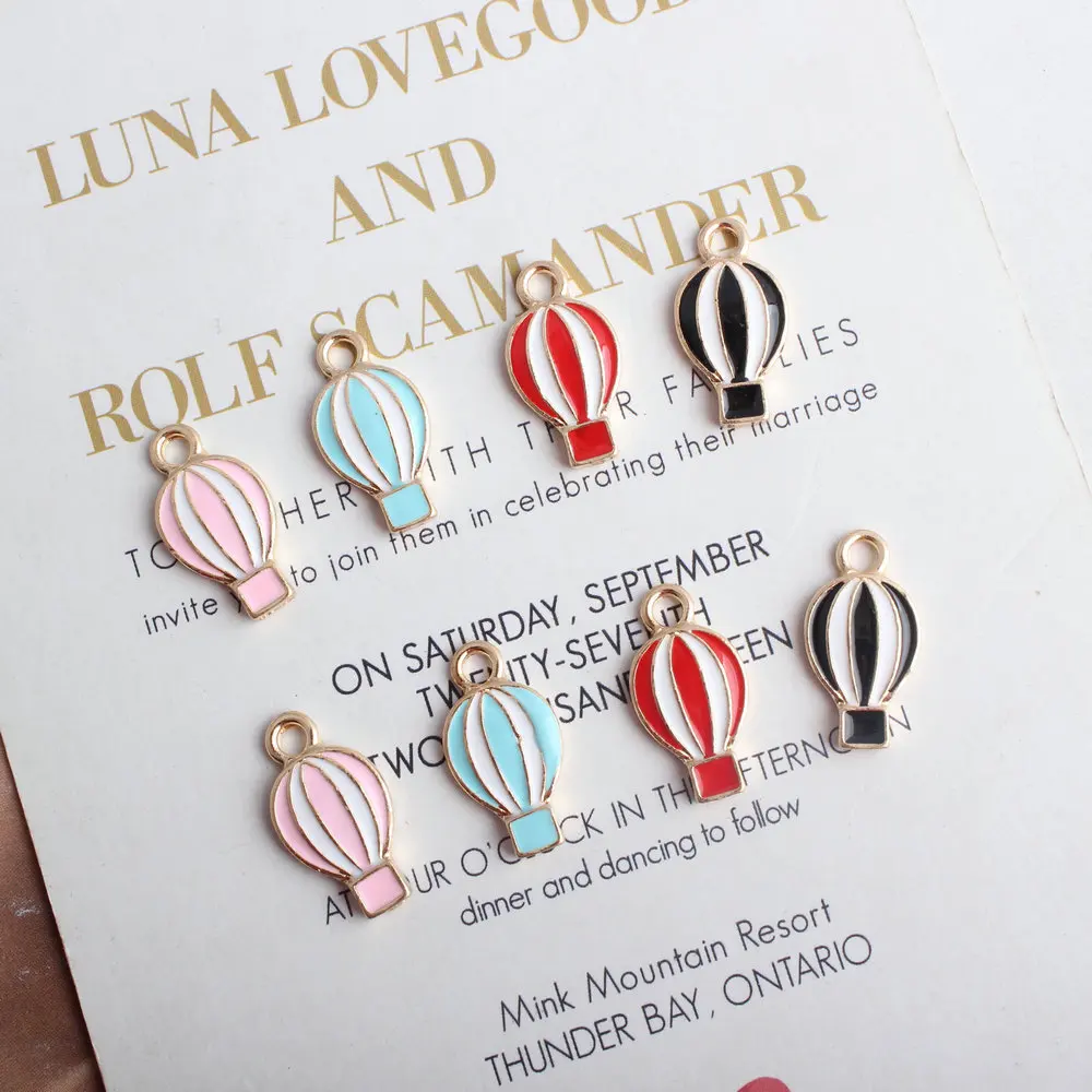 Подвеска в виде воздушного шара золотого цвета с эмалью на задней стороне 20