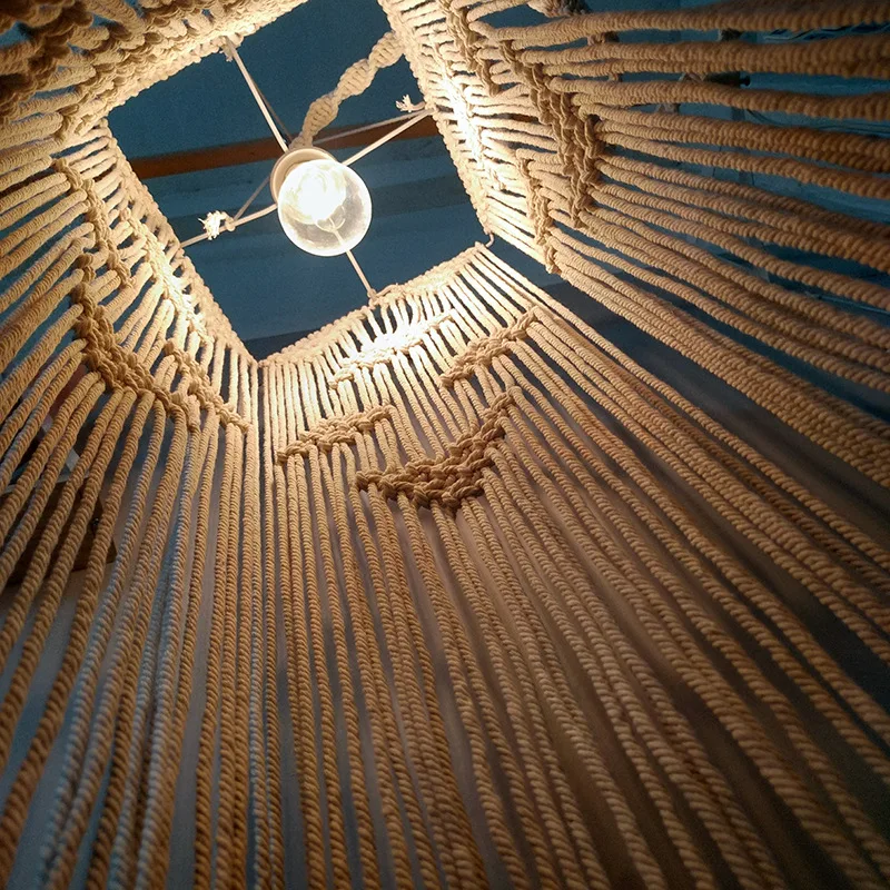 Длинное блестящее украшение светлый оттенок богемное рукоделие кисточка