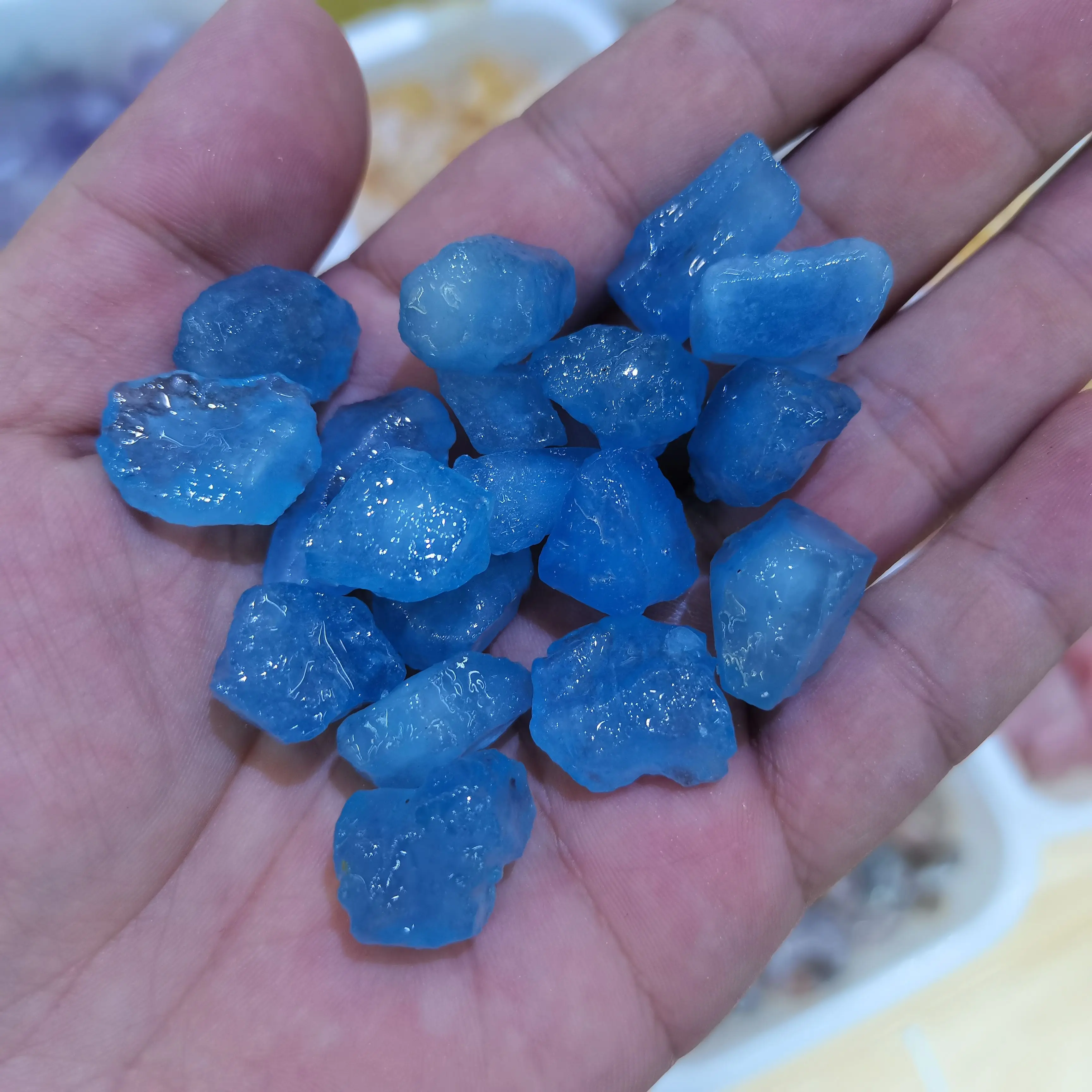 

Natural aquamarine gravel Crystal Stone Healing Quartz Ore Mineral Raw Crystals Reiki Rock Mineral Specimen Home Decoration Gift