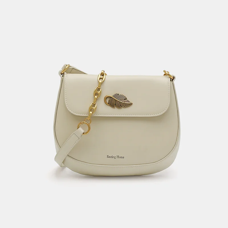 

Cat and Moonlight Niche Chain Hand Holding Saddle Bag Women's High Sense Leather One-Shoulder Crossbody Bag