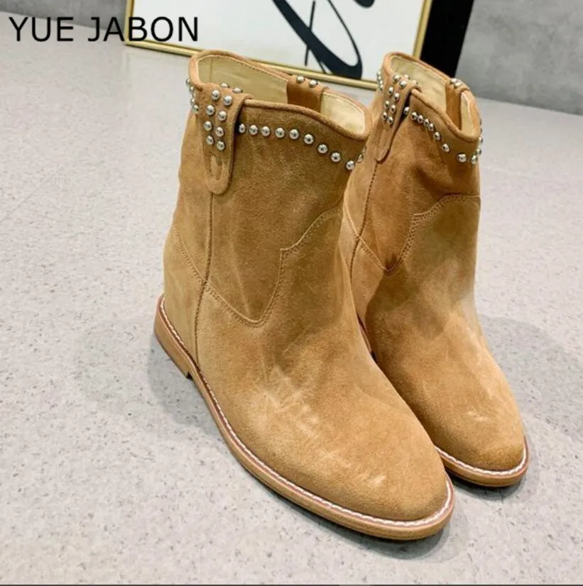 

New Women Boots Comfortable Genuine Leather Motorcycle Boots Rivets Shoes Lady Booties Winter Flat Heel/Height Increasing Shoes