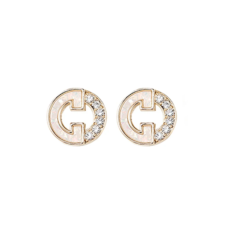 

Simple And Creative Color Shell C Letter Earrings 2020 Luxury Korean Jewelry For Woman Fashion Girl's Unusual Metal Earrings