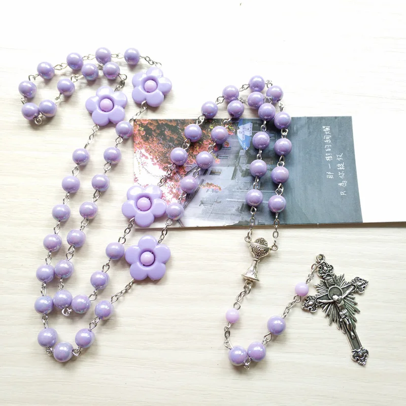 Цепочка с бусинами для молитвы в виде фиолетового цветка |