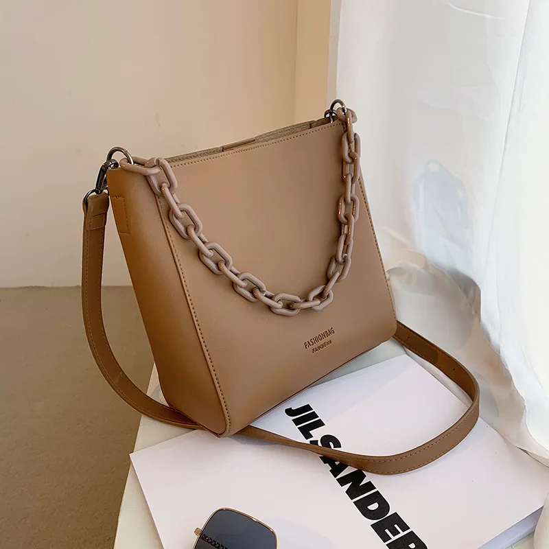 

Европейская и американская Ретро женская сумка на одно плечо, новинка 2021, трендовая модная красная сумка-мешок в сеточку, натуральная сумка-...