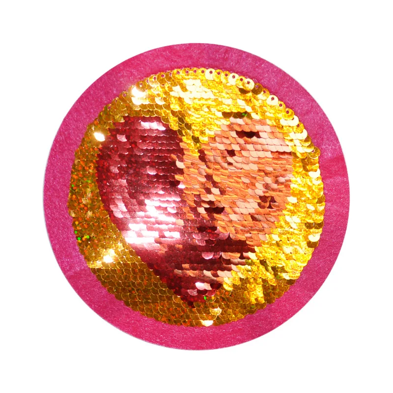 

New Arrival Love Heart Sequins Sew on Patches for Clothes DIY Patch Applique Bag Clothing Coat Sweater Crafts 1pc Scrapbooking