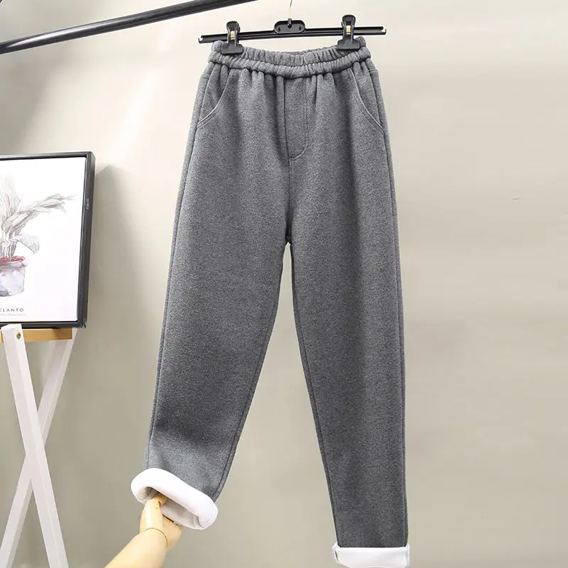 dark grey pants Бархатные утепленные прямые штаны-шаровары для женщин; Pantalon Femme; брюки с эластичной резинкой на талии; сезон осень-зима; повседневные спортивные брюки для женщин; C6033 - Цвет: dark grey pants