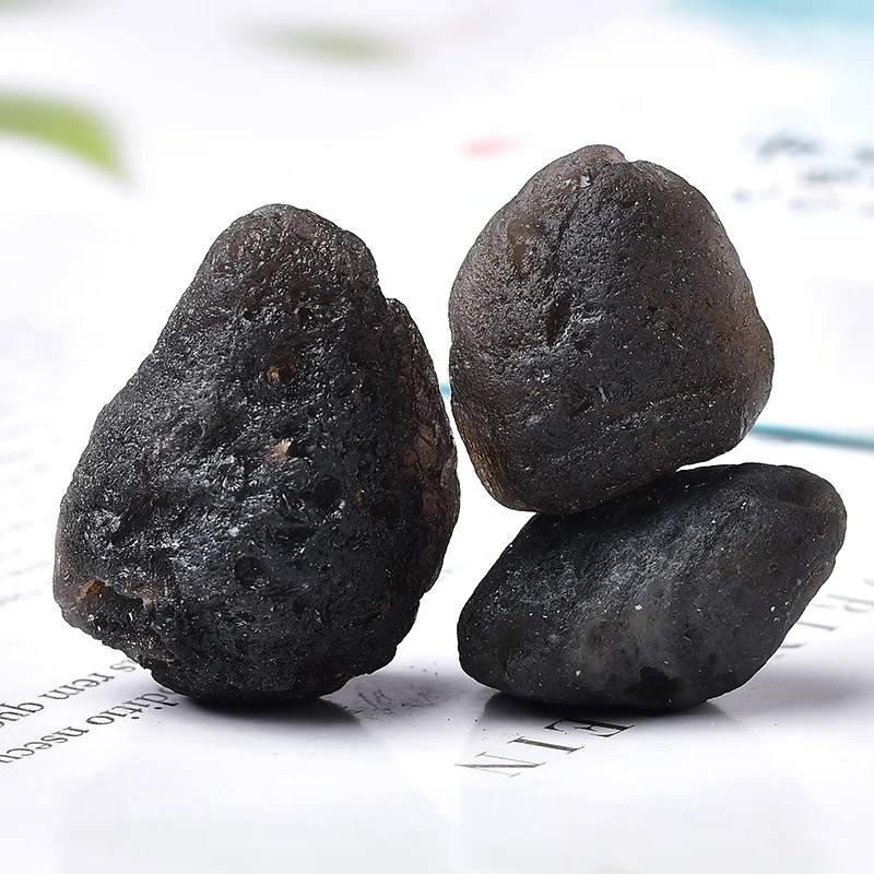 

1Piece 5-40g Natural Czech Black Glass Meteorite Rock Mineral Quartz Irregular Energy Stone Decoration Collect Souvenir Gifts