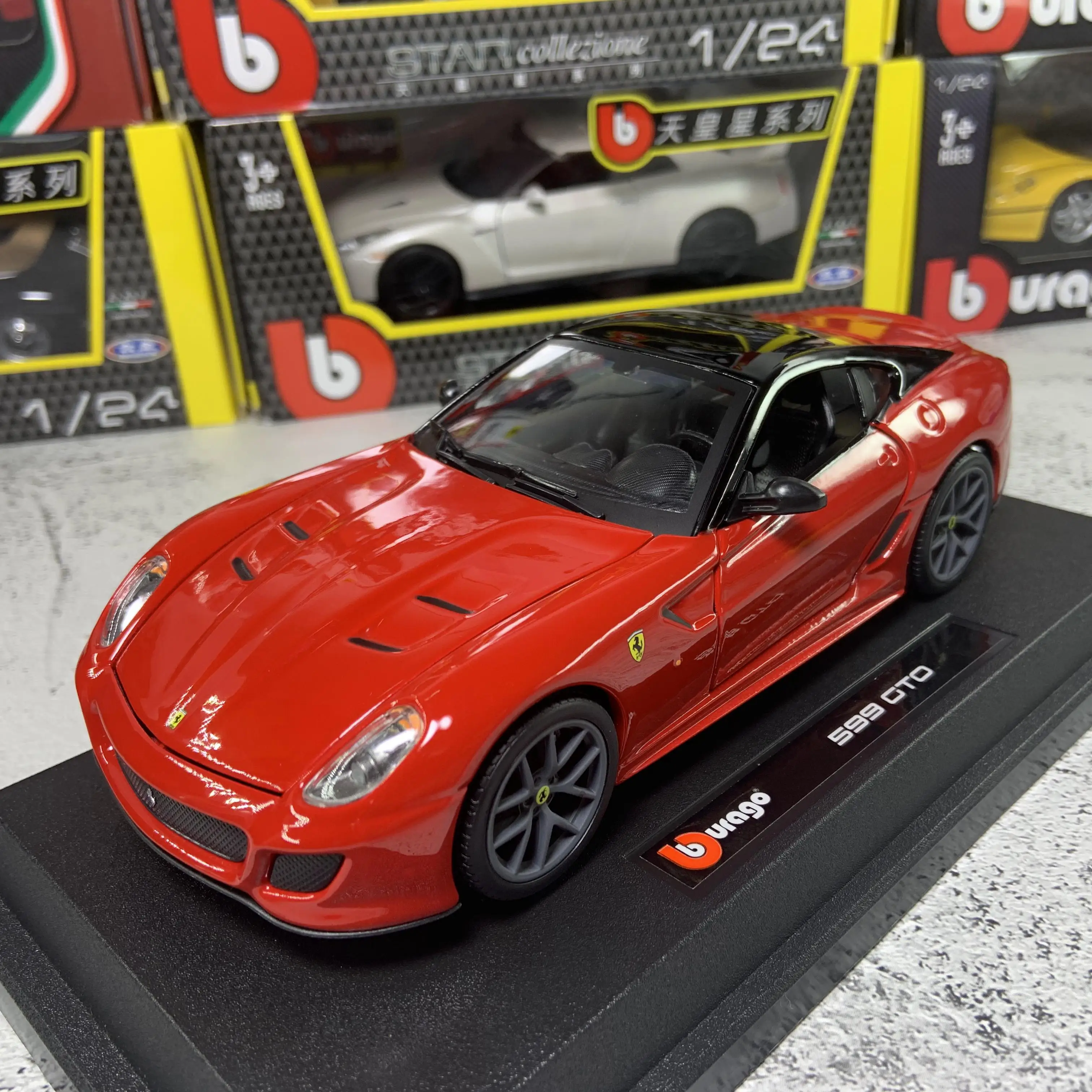 Bburago 1:24 Ferrari 599GTO модель автомобиля литье под давлением Металлическая Модель Детская игрушка бойфренд подарок имитация сплава автомобиль коллекция