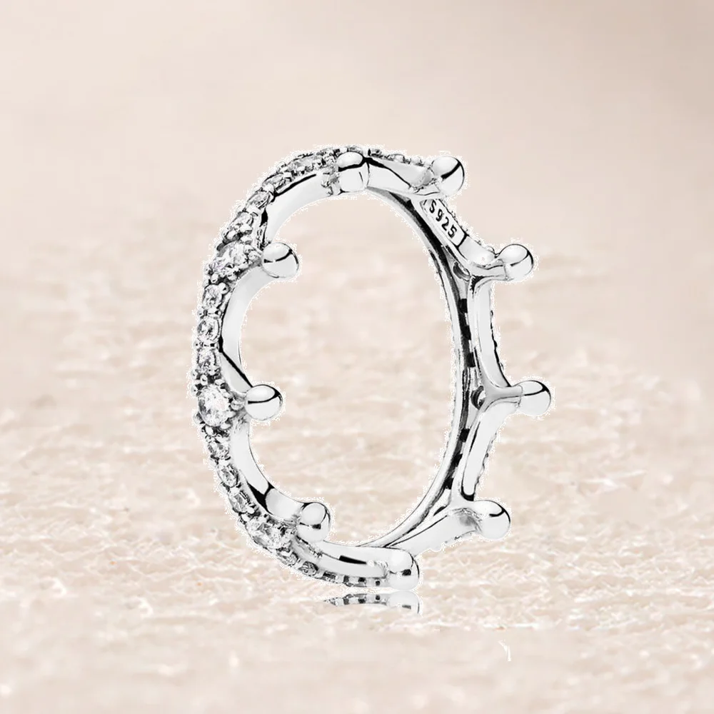 

197087CZ ENCHANTED CROWN RING