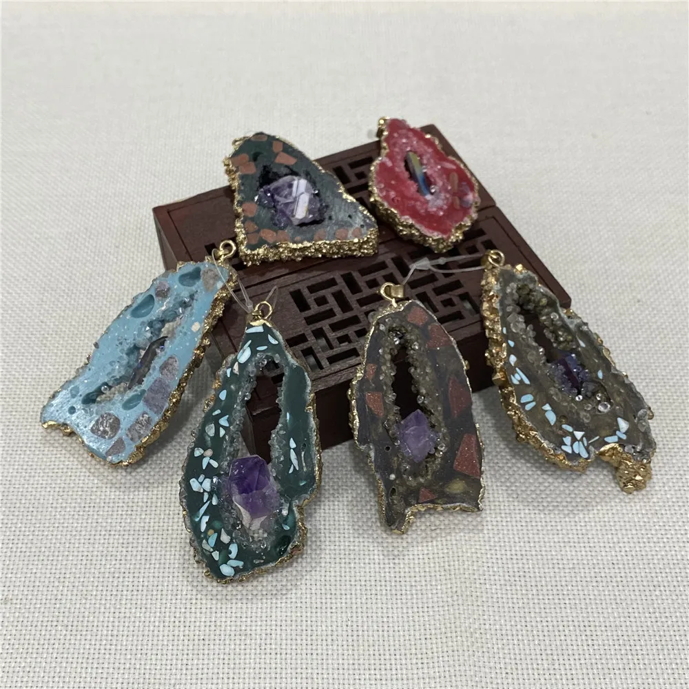 

1pcs Natural Stone Resin Crystal Pendant Irregular Shaped Colorful DIY Necklace Pendant Exquisite Jewelry Accessories Gift Charm