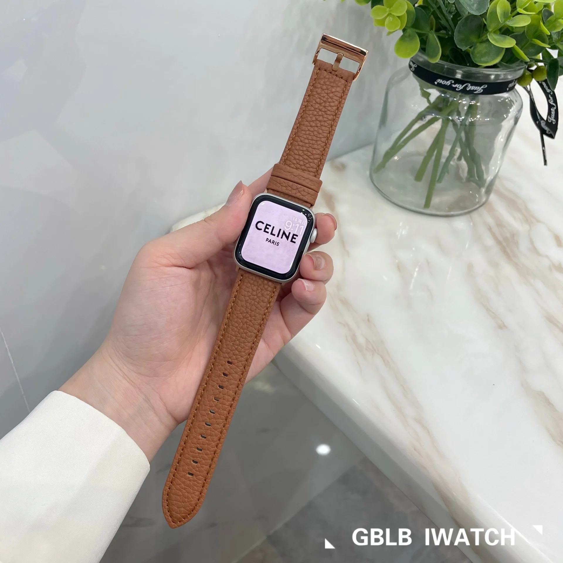 

Calfskin Genuine Leather for Apple Watch 38mm 40mm for iwatch 2 3 4 5 6 7 Soft Replace Wrist Strap 42mm 44mm 41mm 45mm Watchband