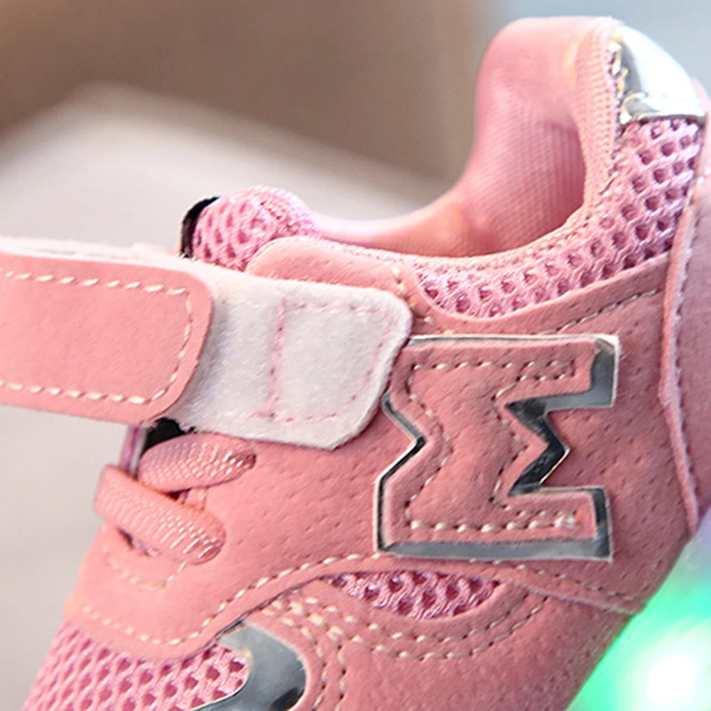 New Kids shoes Led shoes Casual Sport Running Shoes Sneakers Children Luminous Shoes Boys Girls Stripe Baby Non-slip Sneakers
