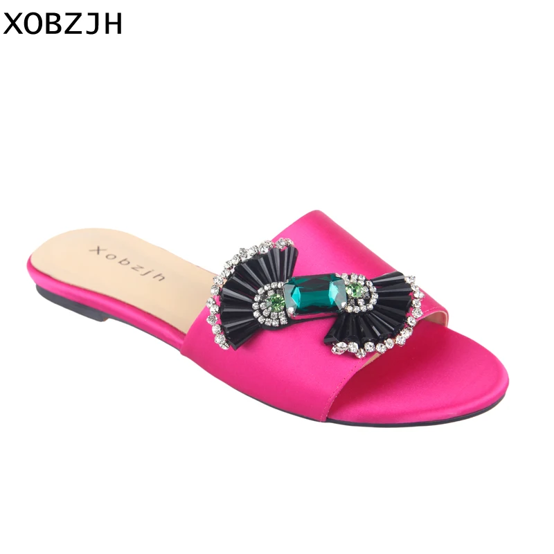 Женские босоножки на плоской подошве туфли из кожи пурпурного цвета со стразами