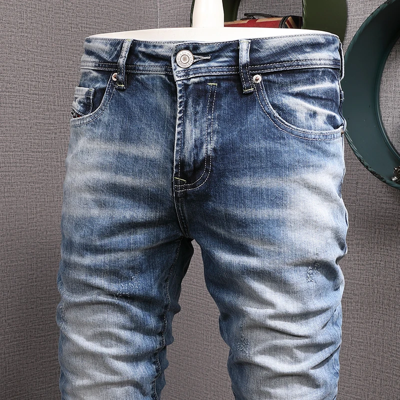 Italian Newly Fashion Men Jeans Retro Light Blue Slim Fit Ripped Jeans Men Korean Style Vintage Designer Casual Denim Pants