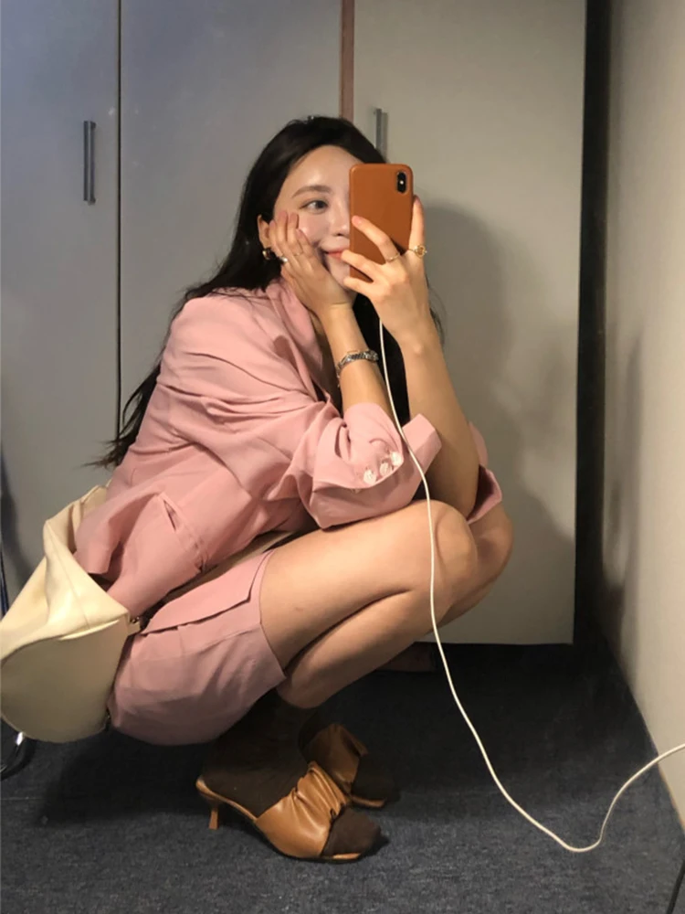 

Two Piece Sets Women 2021 Autumn Pink Coat Long Sleeve Double Breasted Loose Blazers Jacket High Waist Short Matching Set Outfit