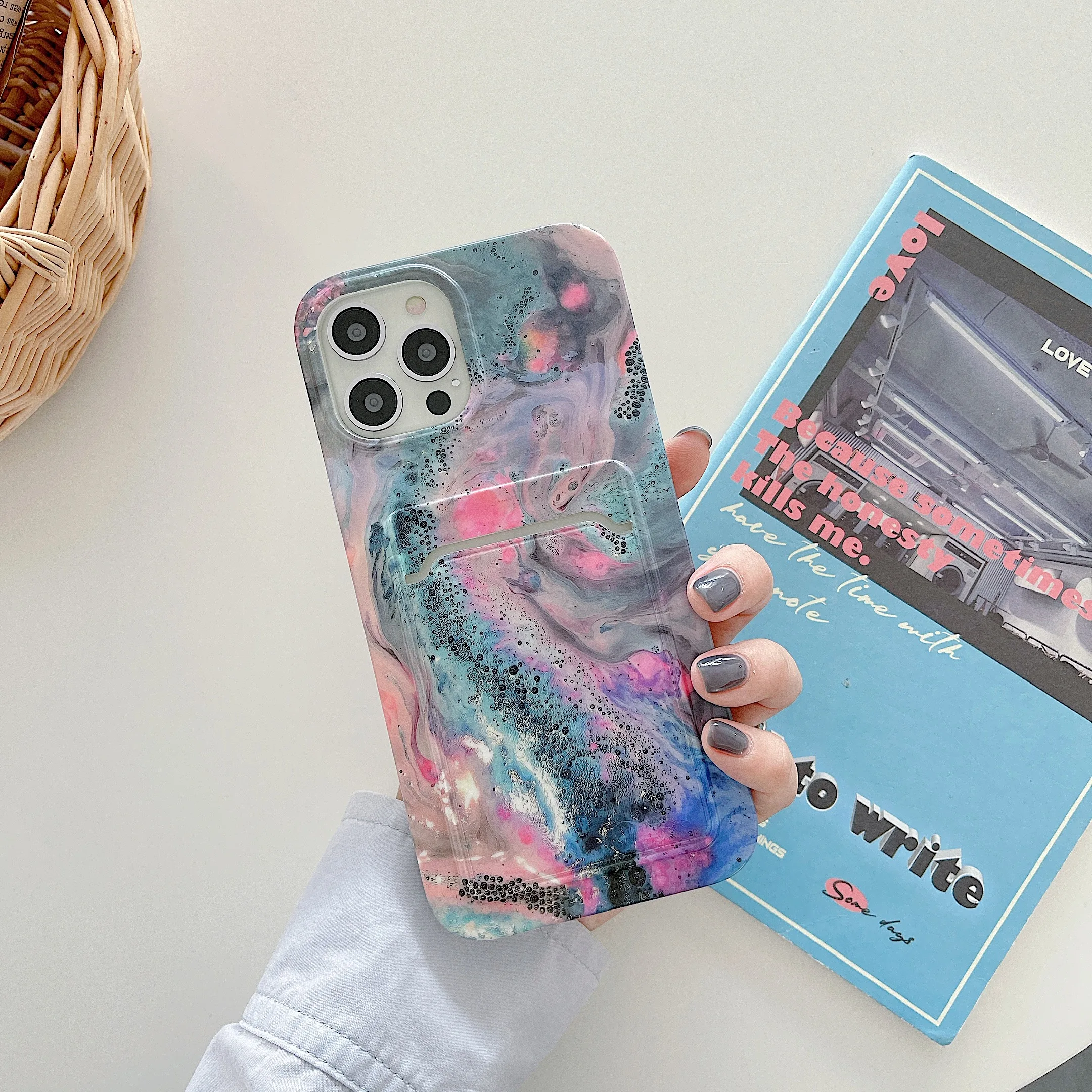 Роскошный цветной мраморный рисунок с возможностью вставки карточки