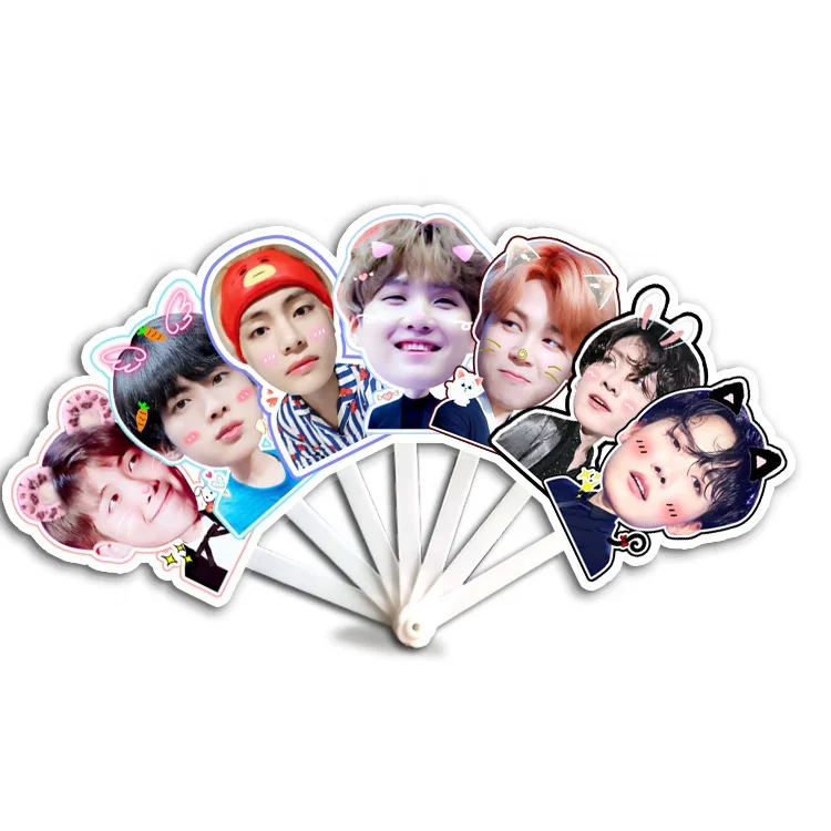 Оптовая продажа Bangtan Boys Kpop мультяшный милый складной веер пластиковый рекламный