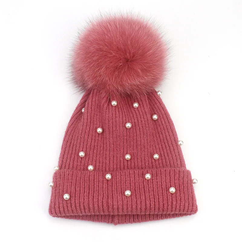 Натуральная шапка из меха лисы с помпоном перламутровая для женщин Зимняя