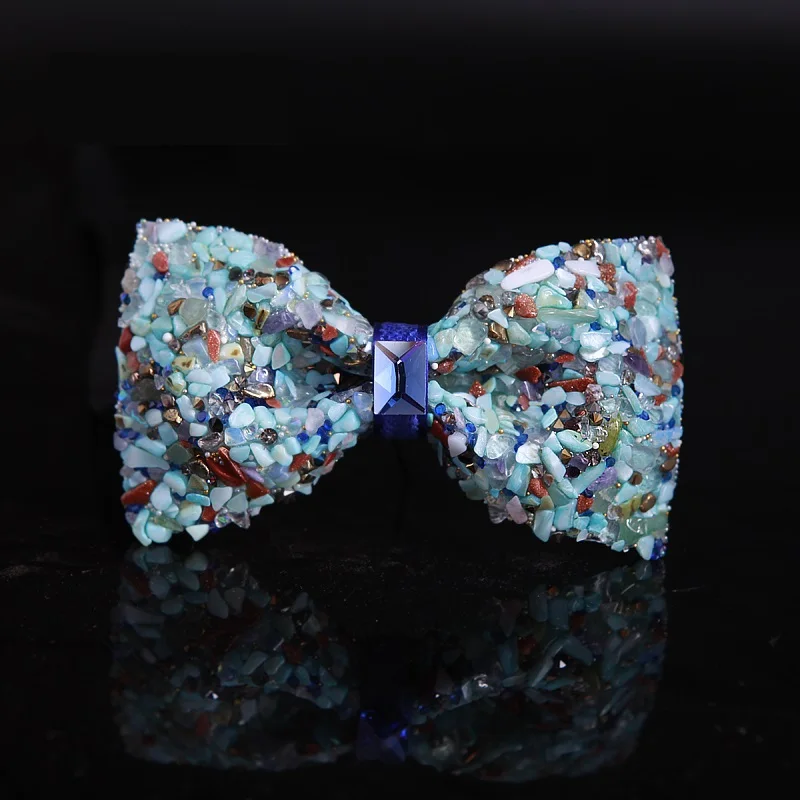

2020 High Quality Men's Noble Diamond Designers Brand Butterfly Bowties Shiny Romantic Wedding Groom Bow Tie for Men Gift Box