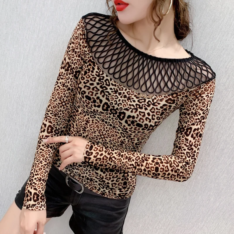 

Женская футболка с леопардовым принтом, черная, синяя, красная