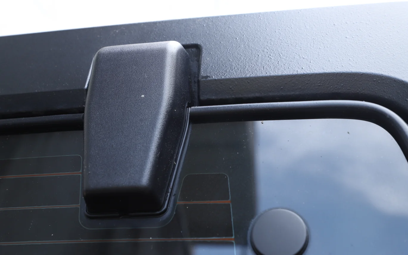 Резиновые удерживающие полосы для окон и задних ворот Jeep Wrangler JK 2007-2017 | Автомобили