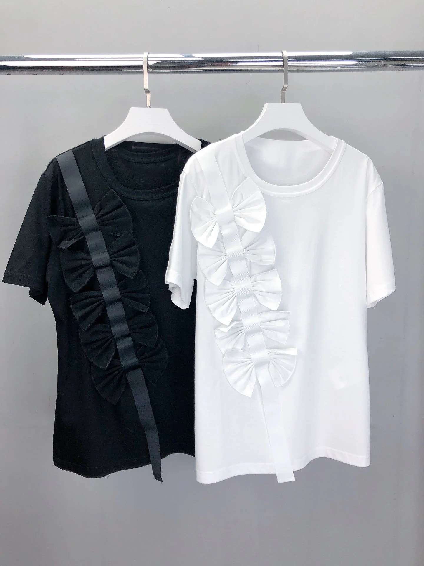 

Elegance 2021SS Summer New Fashion Women Bow Casual T-Shirt Tee Ladies Luxury Tops 2 Color Ddxgz2 4.07