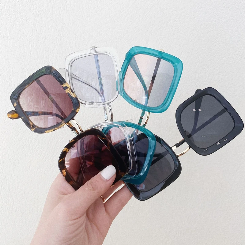 

Vintage Alloy Suqare Green Pink Sunglasses For Women Luxury Brand Gradient Black Sun Glasses Female Elegant Big Shades Uv400