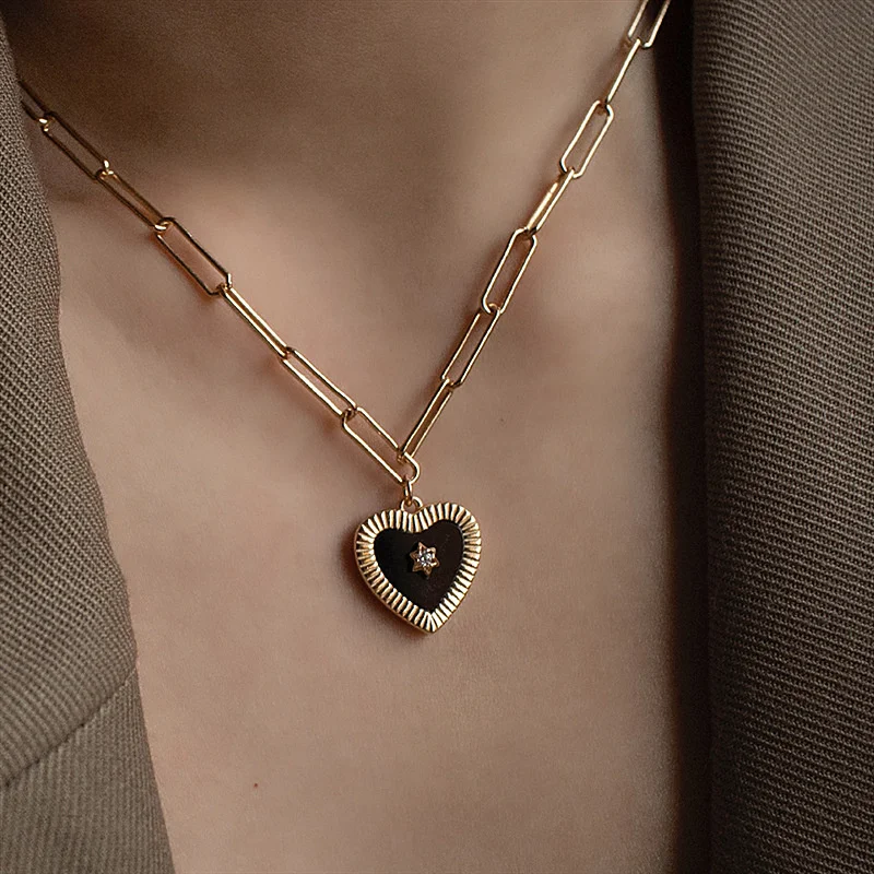 

Trendy Black Heart Star Pendant Necklace Vintage Gold Color Thick Clavicle Chain For Women Kpop Charm Geometric Statement Choker
