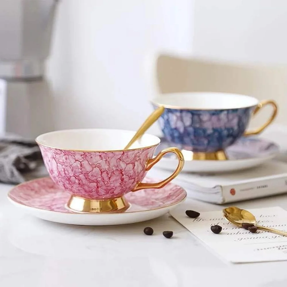 

European style gold ceramic cup with hand-painted bone china tea cup creative gift cup black tea coffee cup saucer spoon