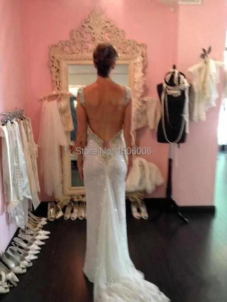 Женское свадебное платье со шлейфом белое кружевное с открытой спиной MB08 |