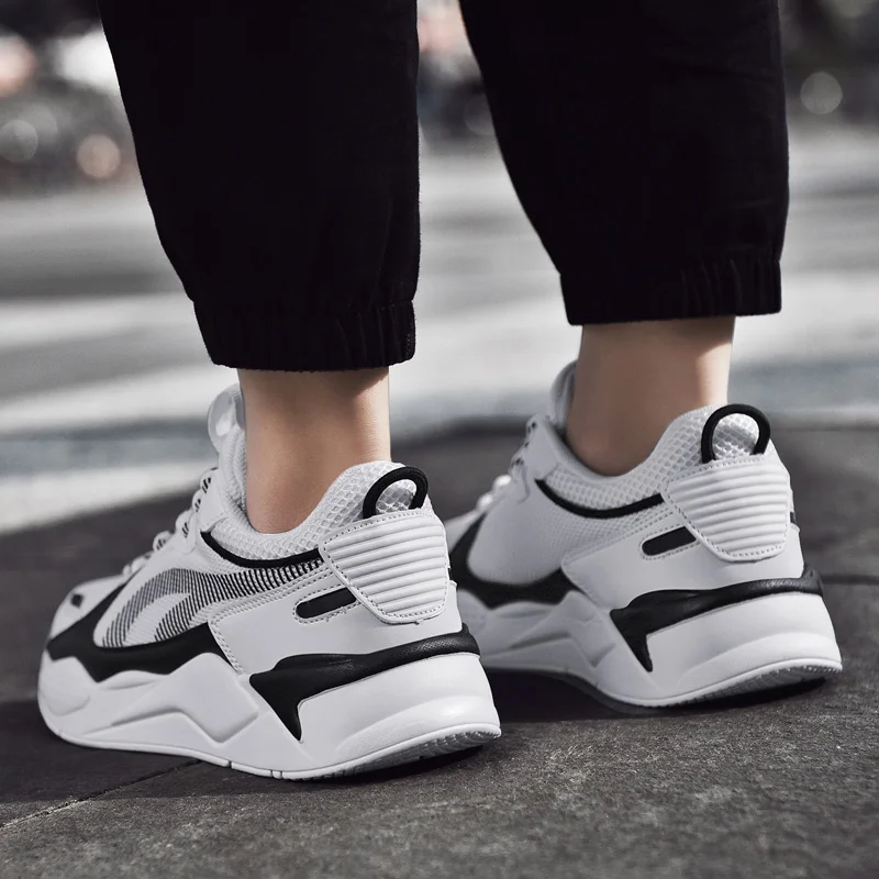 

Сетчатый светильник, мужские кроссовки, распродажа 2020, удобные мужские слипоны для отдыха, мужские повседневные кроссовки, модные белые, хи...