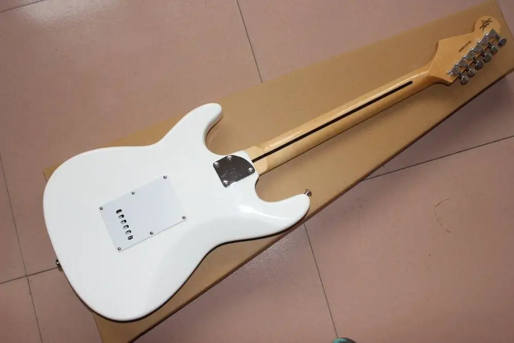 

White color electric guitar.high quality pickups.handmade 6 stings maple fingerboard guitarra.real photo