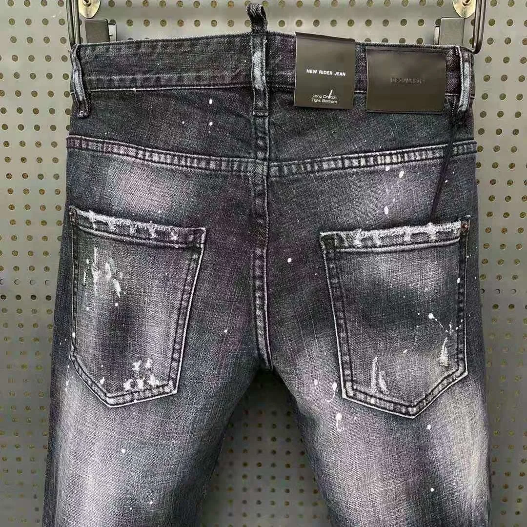 

2021, DSQUARED2 , , 059