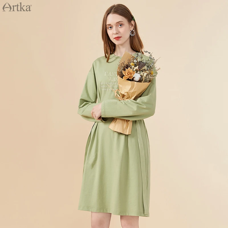 

Женское платье с вышивкой ARTKA, зеленое свободное Повседневное платье с круглым вырезом и регулируемой талией, ZA25003Q, осень 2020