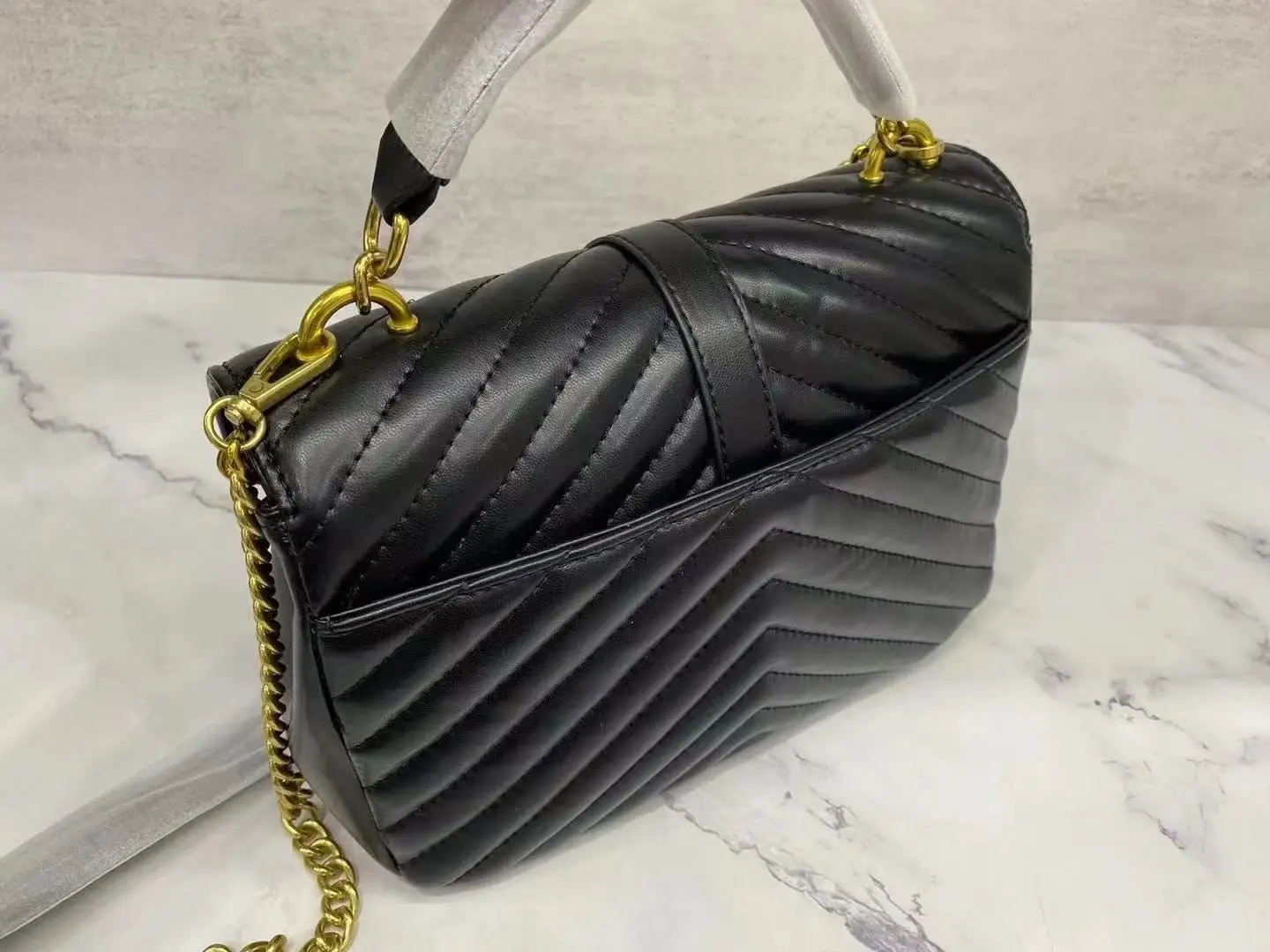 

2021 new chain one-shoulder bag handbag handbag fashion stiletto bag popular small square bag