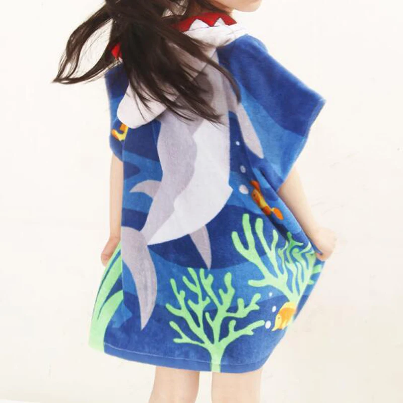 Детское пляжное полотенце с капюшоном и изображением акулы Кита впитывающее