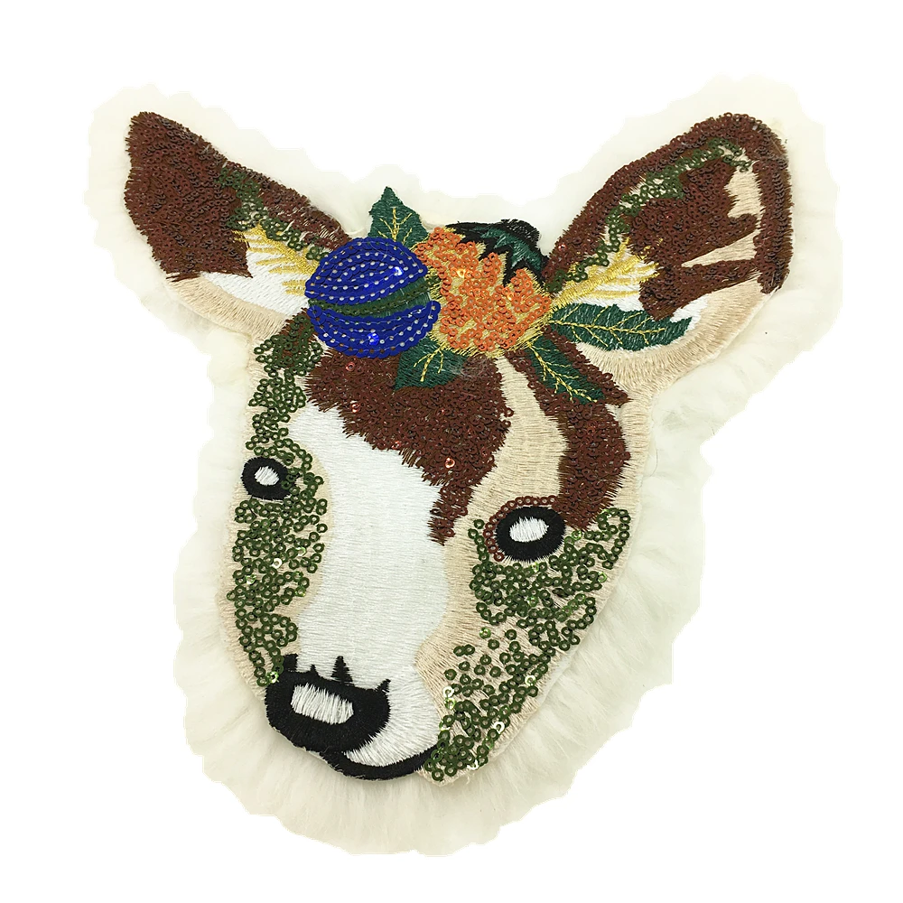 Нашивка с вышивкой в виде головы оленя 27x27 см|Заплатки| |