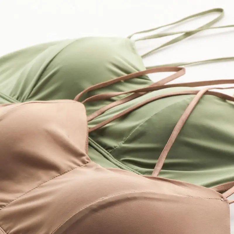 

FITWEE Women Bras Backless Silk Sexy Tube Top Padded Vest Female Lingerie Solid 2021 Summer Cloth Shockproof Yoga Underwear