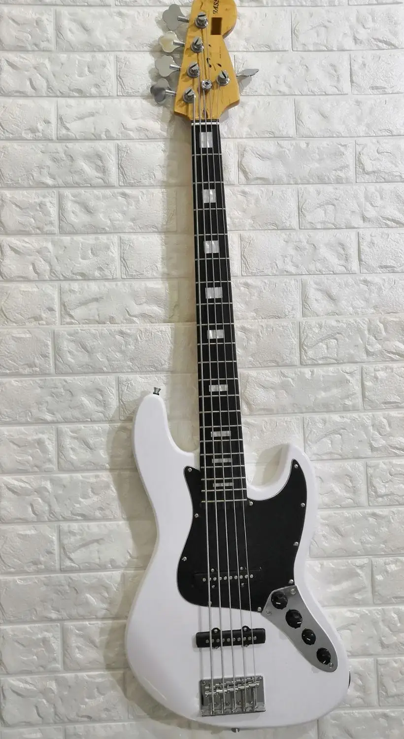 Электрическая бас гитара джаз белого цвета 5 струн активные звукосниматели гриф