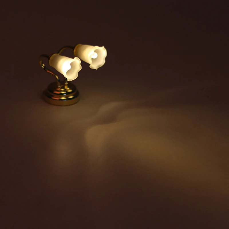 

1:12 Dollhouse Miniature Double Flower Bud Wall with Button Lamp Switch Lamp Hot Toys Led 2021 Dollhouse Sale Accessories D9I2