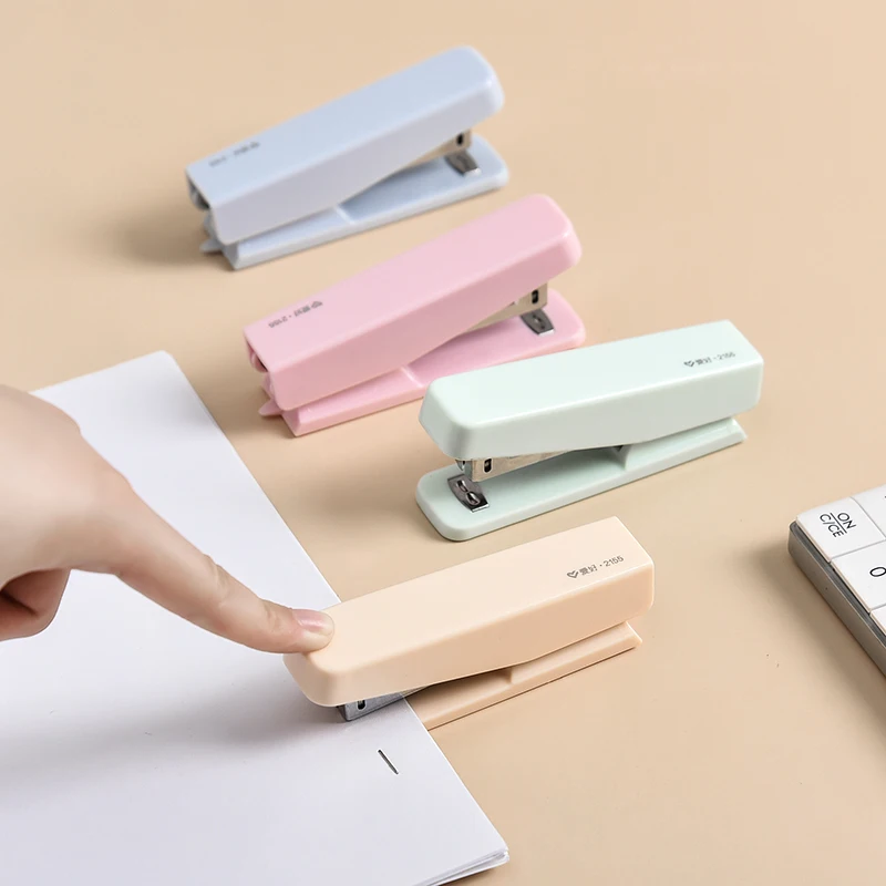 

Pure Color Portable Mini Stapler Set with 1000pcs Staples 10# Stationery Office Binding Tool School Binder Teacher Gift F146