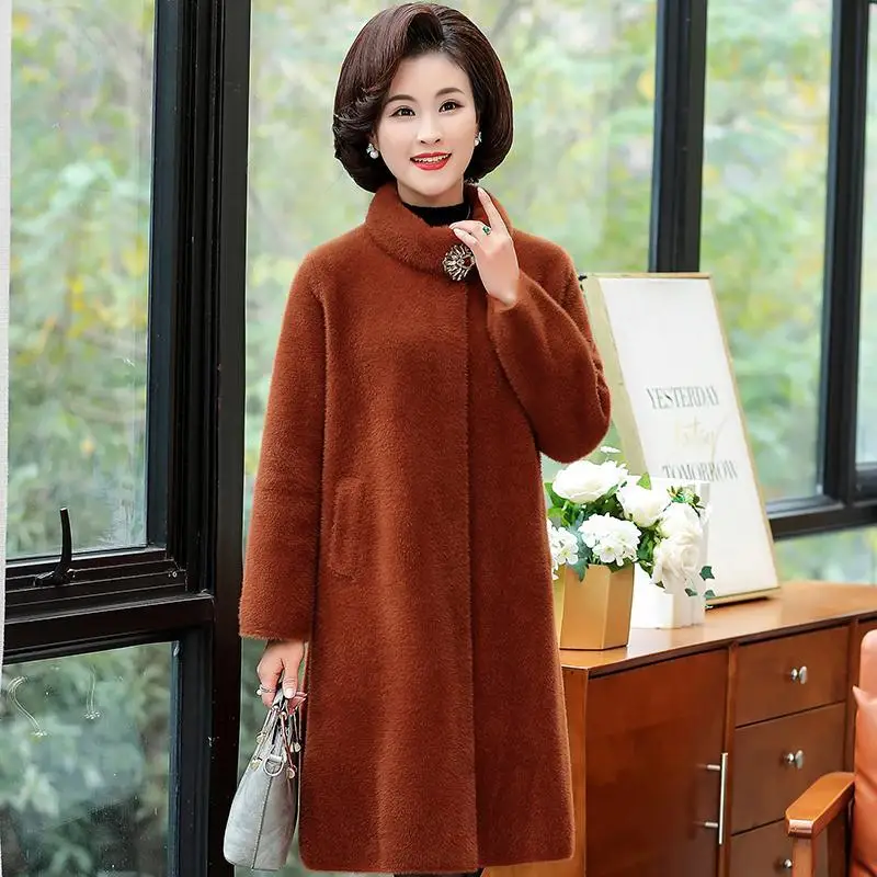 Пальто женское из искусственного меха Осень-зима 2019 для женщин среднего возраста